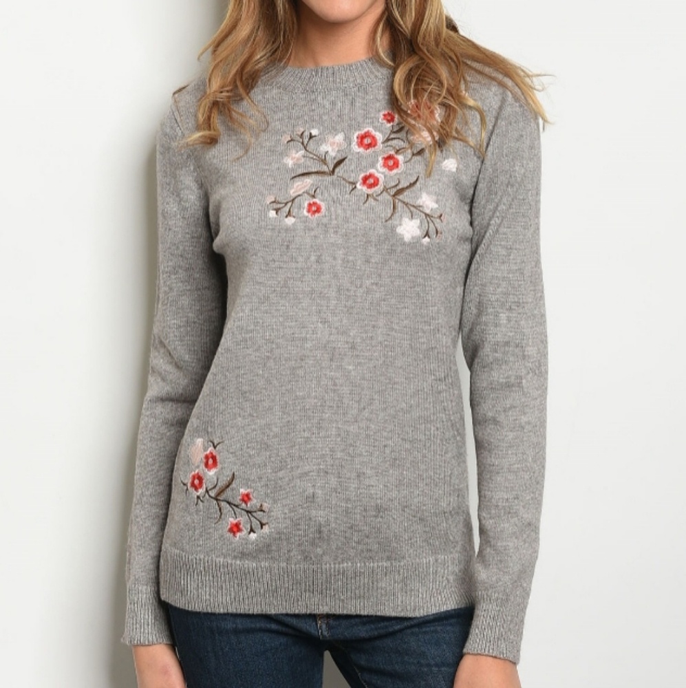 💖Burgundy Sweater with Embroidered Flowers - Picture 3 of 3